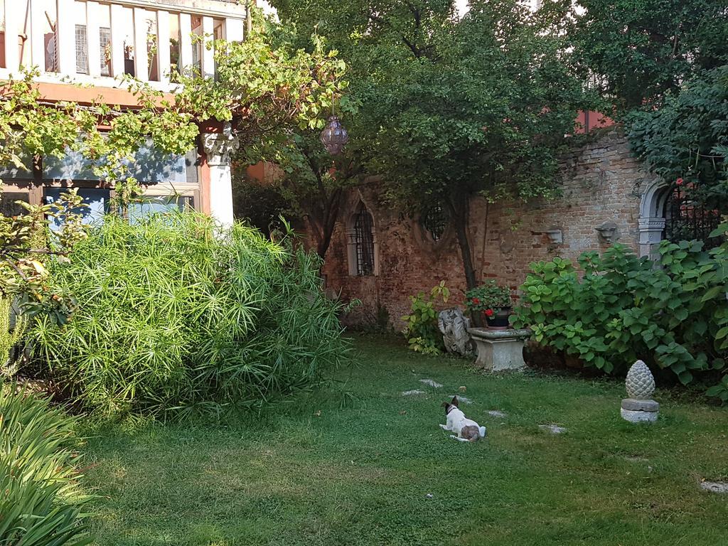 Appartamento Garden Ca' Rezzonico البندقية المظهر الخارجي الصورة