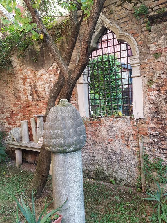Appartamento Garden Ca' Rezzonico البندقية المظهر الخارجي الصورة