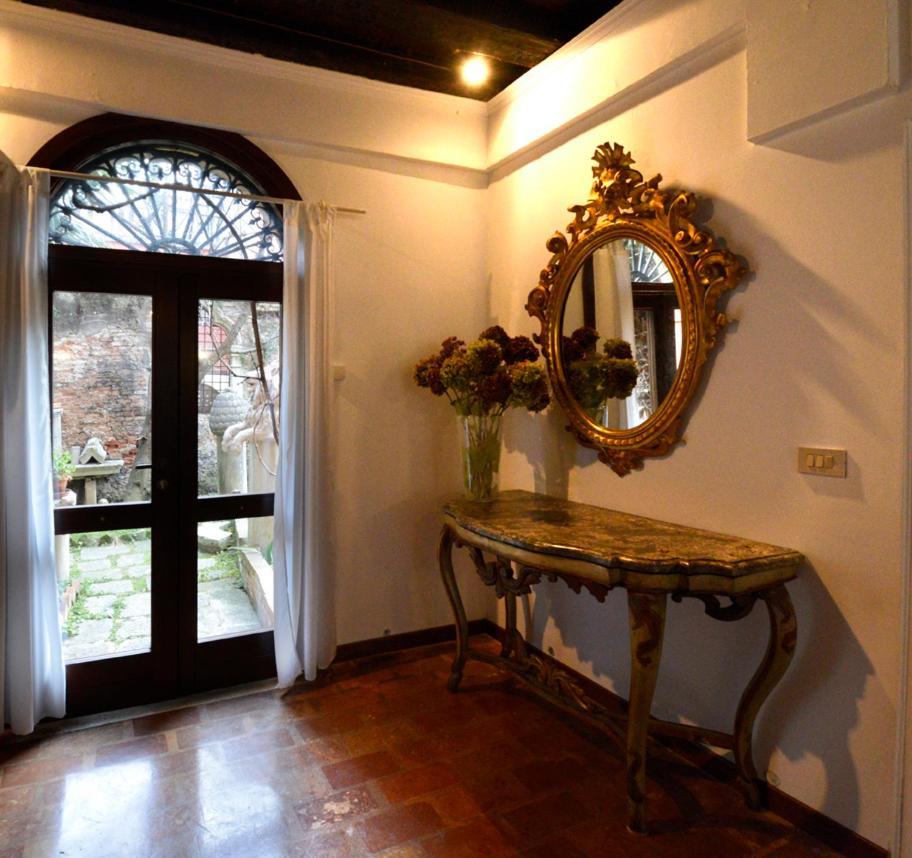 Appartamento Garden Ca' Rezzonico البندقية المظهر الخارجي الصورة
